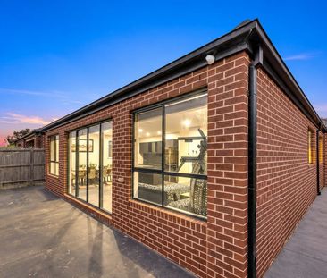 Modern Family Living in a Prime Mickleham Location! - Photo 5