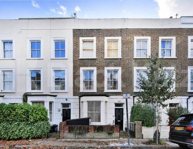 Fantastic first floor one double bedroom apartment within a period building - Photo 1