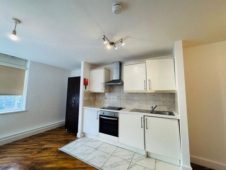 Studio to rent - Photo 3
