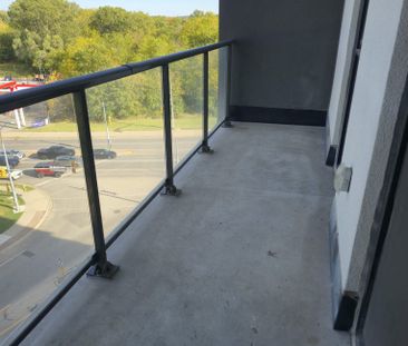 For Lease - 33 Erie Avenue Unit# 706, Brantford, Ontario - Photo 3