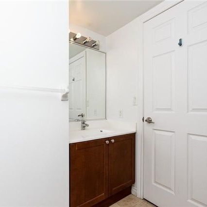 For Lease - 761 Bay Street Unit# 1805, Toronto, Ontario - Photo 1