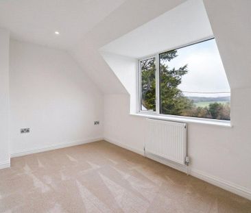 5 bedroom detached house to rent - Photo 2