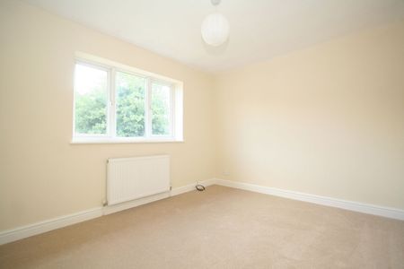 WORDSLEY, Kinver Street - Photo 4