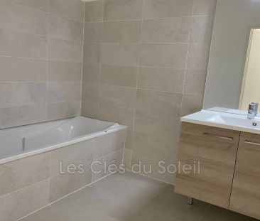 Location appartement 3 pièces 69 m² Brignoles - Photo 2