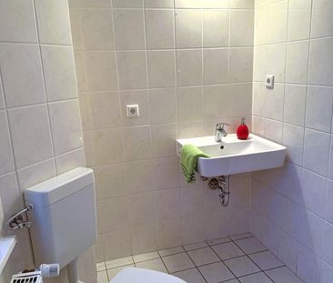 WEIHNACHTSGESCHENK: 1 MONAT MIETFREI! Frisch renoviert mit Wannenba... - Photo 1