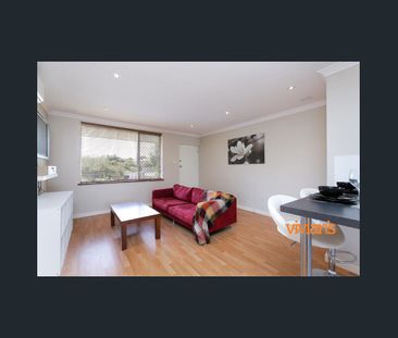 2-BR Partially Furnished Apartment, Water consumption included in Rent - Photo 2