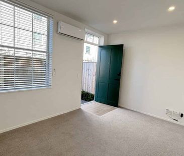 Waltham's Hidden Gem - Near new - Photo 5