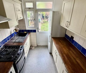 3 bedroom end of terrace house to rent - Photo 6