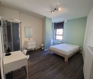 colocation de 4 chambres entièrement rénovées à 6041 Gosselies - Foto 3