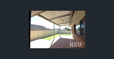 FAMILY COMFORT MEETS CONVIENENCE - Photo 3