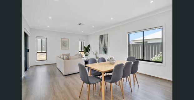 SPEND CHRISTMAS & NEW YEAR IN YOUR NEW 5 BEDROOM HOME - Photo 1