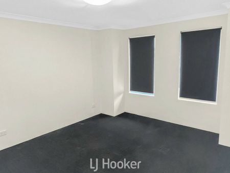 2/32 Gibbs Street, Carey Park WA - Photo 3