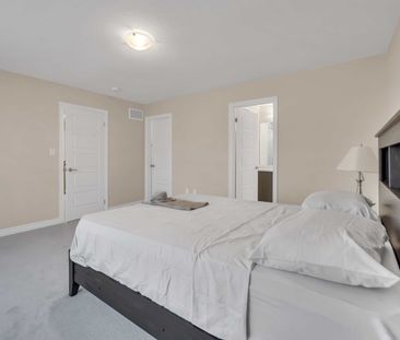 For Lease - 127 Blacksmith Drive, Woolwich, Ontario - Photo 6