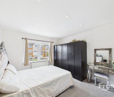 3 bedroom detached house to rent - Photo 2