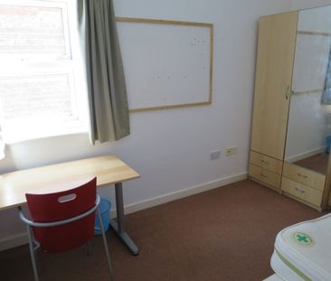 Cowley Road, Oxford, Oxford - Photo 2