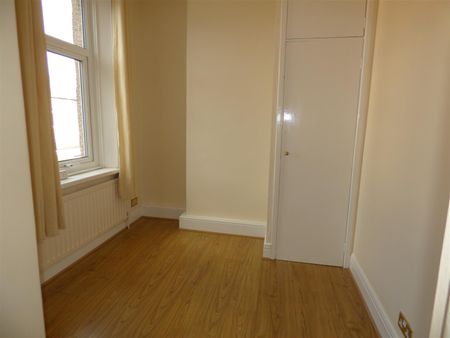 2 bed end of terrace house to rent in North Road, Wallsend, NE28 - Photo 5