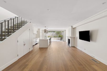 73 Queen Street, Woollahra NSW 2025 - House For Rent | Domain - Photo 3