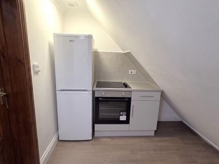 2 bedroom flat to rent - Photo 3