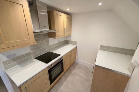2 bedroom terraced house to rent - Photo 3