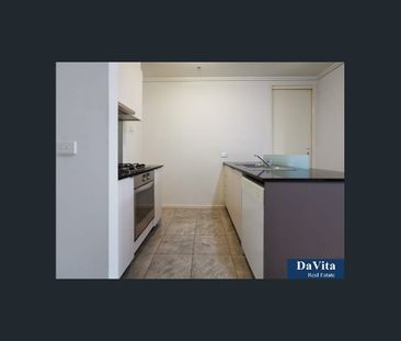 Spacious Apartment In Great Location - Photo 4