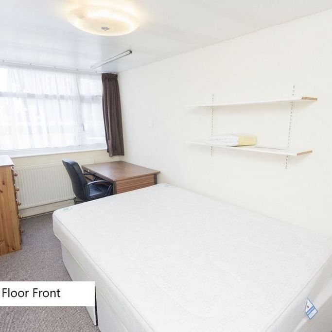 4 bedroom terraced house to rent - Photo 1