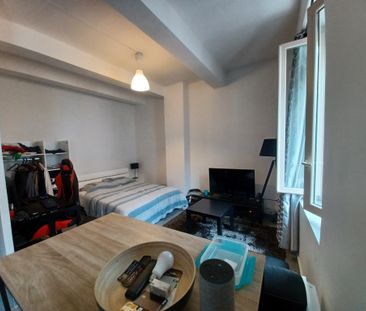 Location Appartement 1 pièce 25m² NARBONNE 11100 - Photo 1
