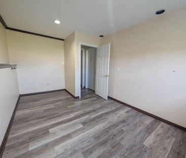 **ALL INCLUSIVE** STUDENT ROOMS FOR RENT IN WELLAND!! - Photo 5