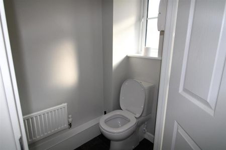 6 bedroom private hall to rent - Photo 5