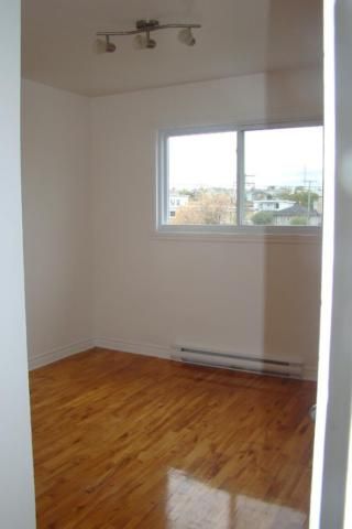 beau 4 1/2 rue Gaspard, espace de rangement juillet - Photo 4