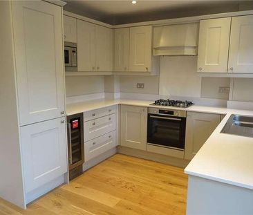 Tilford Street, Tilford, Farnham, Surrey, GU10 - Photo 4