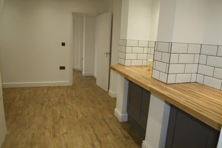 1 bedroom ground floor flat to rent - Photo 4