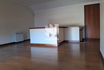 Apartamento T5 em Coimbra