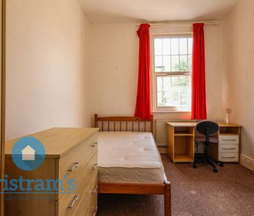 6 bed Flat for Rent - Photo 3