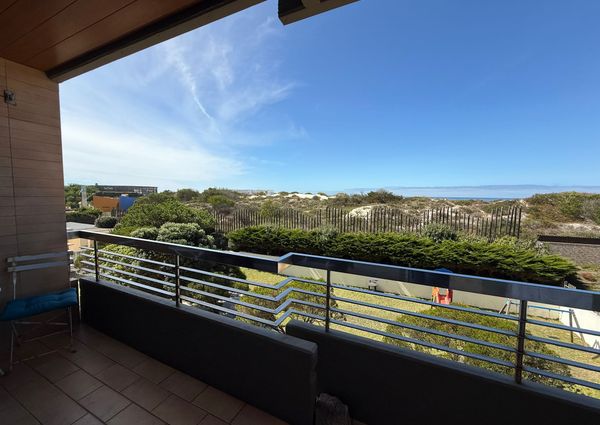 T2 na 1º linha da Praia da Barra com terraço vista mar!