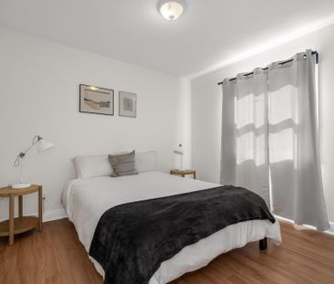 For Lease - 16 GOLDEN Boulevard Unit# Main, Welland, Ontario - Photo 5