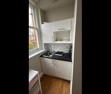 Studio Flat, London, NW6 - Photo 2