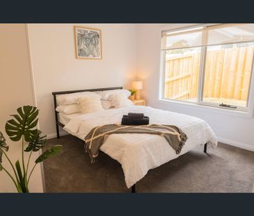 8/6 Pauls Road, Lindisfarne, Tas 7015 - Photo 4