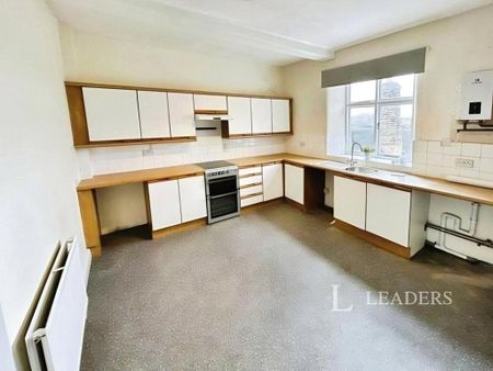 4 bedroom flat to rent - Photo 5