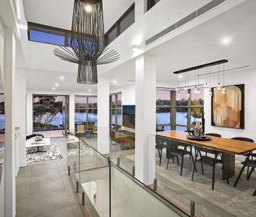 A Contemporary Masterpiece Waterfront Setting With Direct Beach Access - Photo 3