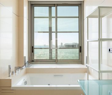 Exclusive duplex penthouse with private terrace, swimming pool, and... - Photo 2