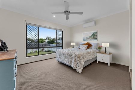 For Lease: Modern Family Home with Spacious Yard in Prime Yarrabilba Location - Photo 4