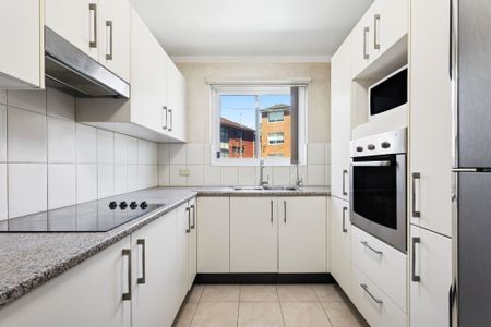 1/4 Brittain Crescent, Hillsdale NSW 2036 - Apartment For Rent | Domain - Photo 4