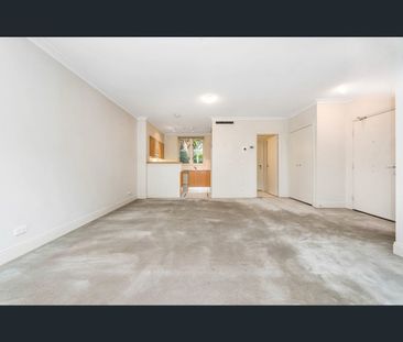 1/410 Victoria Parade, East Melbourne, Vic 3002 - Photo 3