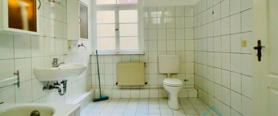 Fußgängerzone: Gemütliche Dachgeschosswohnung - Photo 1