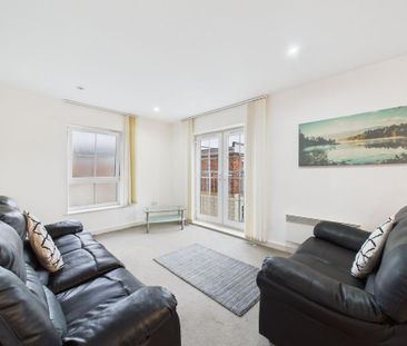 2 bedroom flat to rent - Photo 4