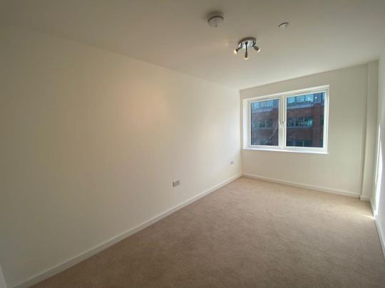 Trinity Place , Woking - 1 bedroomProperty for lettings - Seymours - Photo 1