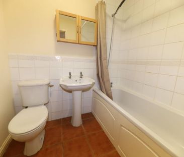 2 bedroom flat to rent - Photo 6