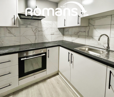 1 bedroom in a house share to rent - Photo 2