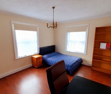 4 bedroom house - Photo 5