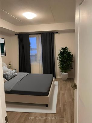 For Lease - 104 Summit Ridge Drive Unit# 110, Guelph, Ontario - Photo 1